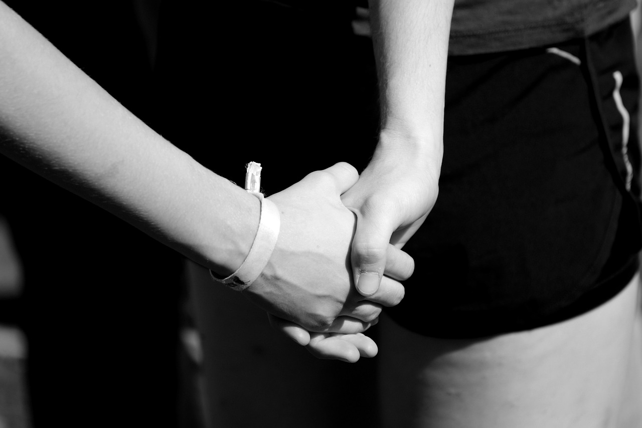 衡天云实名账号：实名认证对于网上虚拟货币的保护重要性